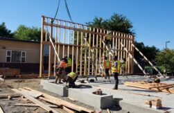 Full long wall up & workers - best