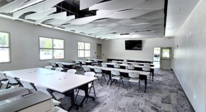 SPMUD_Conf Rm R corner